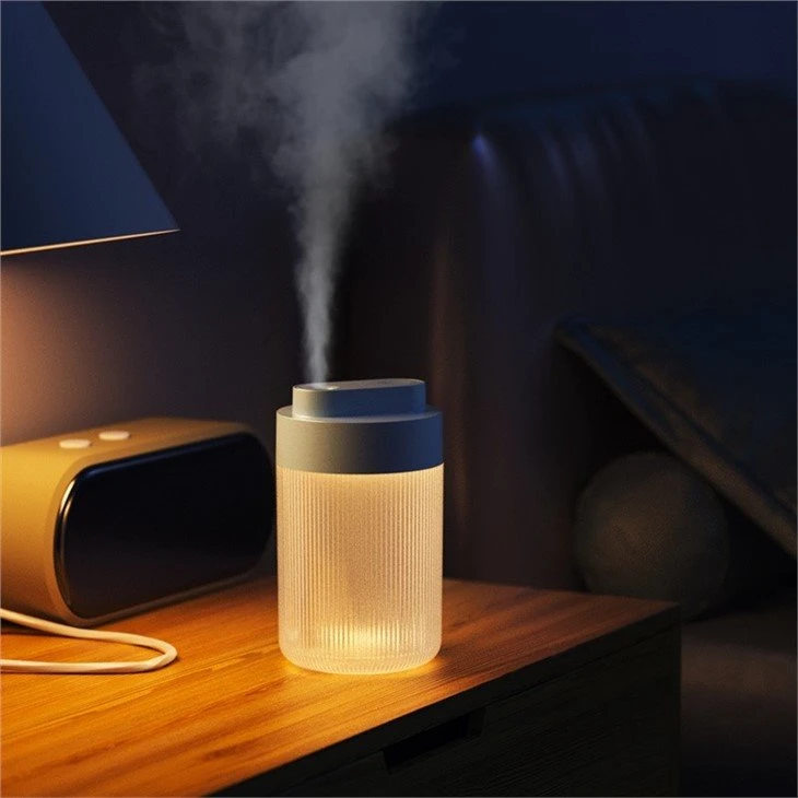 portable humidifier with warm light